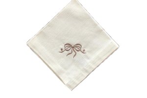 Napkin Lace With Ribbon White Gold