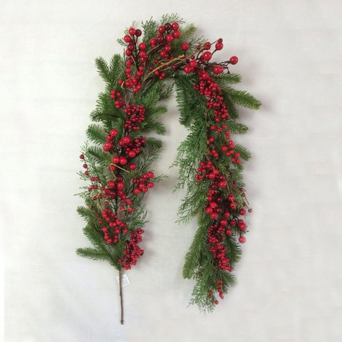 Xmas Garland Imperial With Red Berries