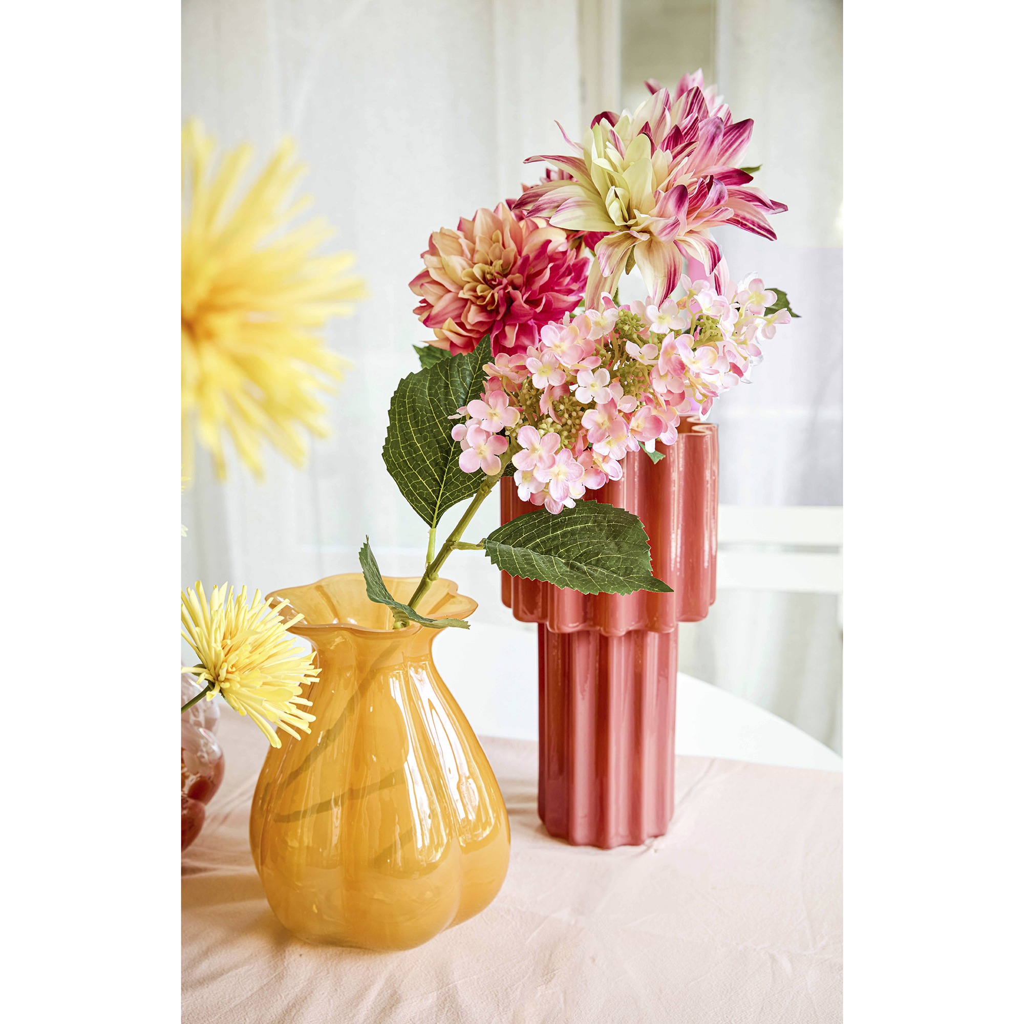 Vase Glass With Scallop Pattern