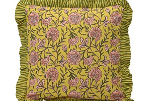 Cushion Scallop Edge Floral