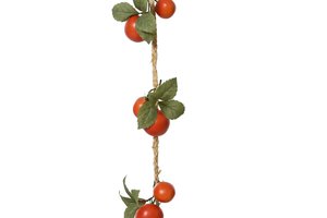 Garland With Tomatoes