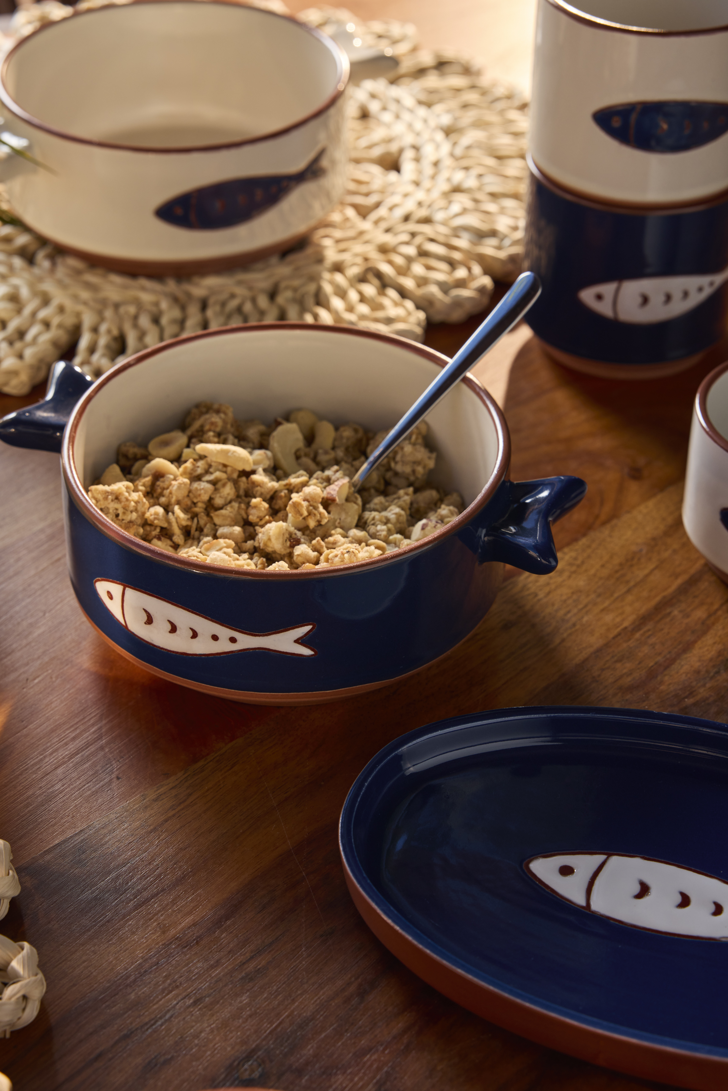 Ondina Bowl With 2 Handle & Fish by Tognana