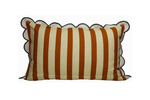 Cushion With Ruffles