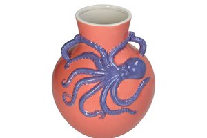 Vase With Octopus Pink