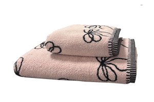 Bath Towel With Bow